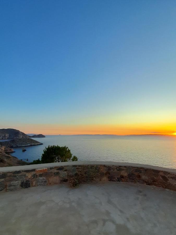 C & C _ Cycladic House With Endless Sea View Villa แอร์มูโปลี ภายนอก รูปภาพ